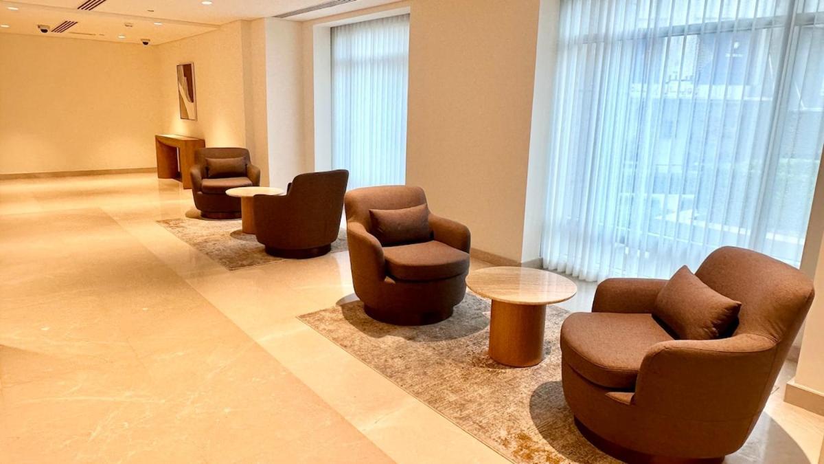 Luxury In The Sky - 1br Burj Inner Circle Apartment