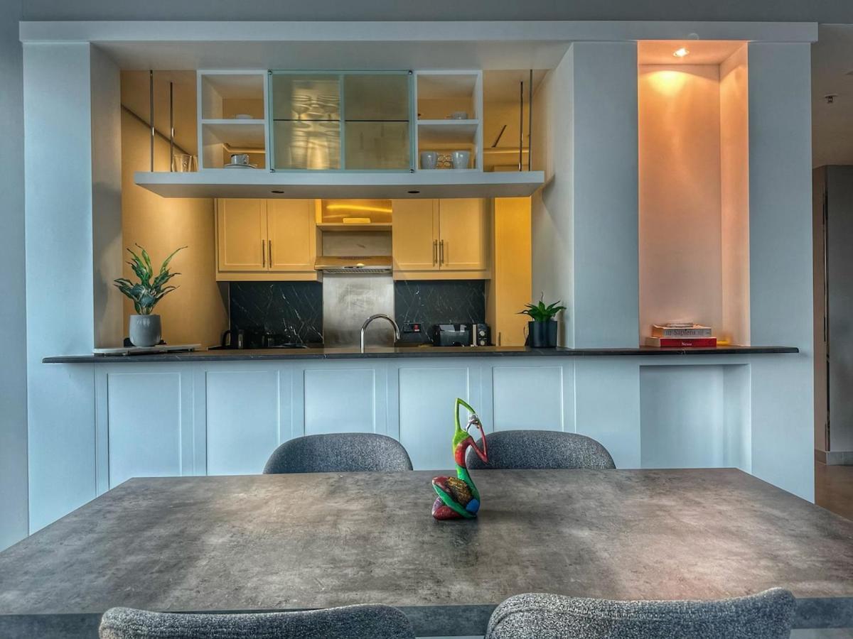 Apartment Luxury In The Sky - 1br Burj Inner Circle *