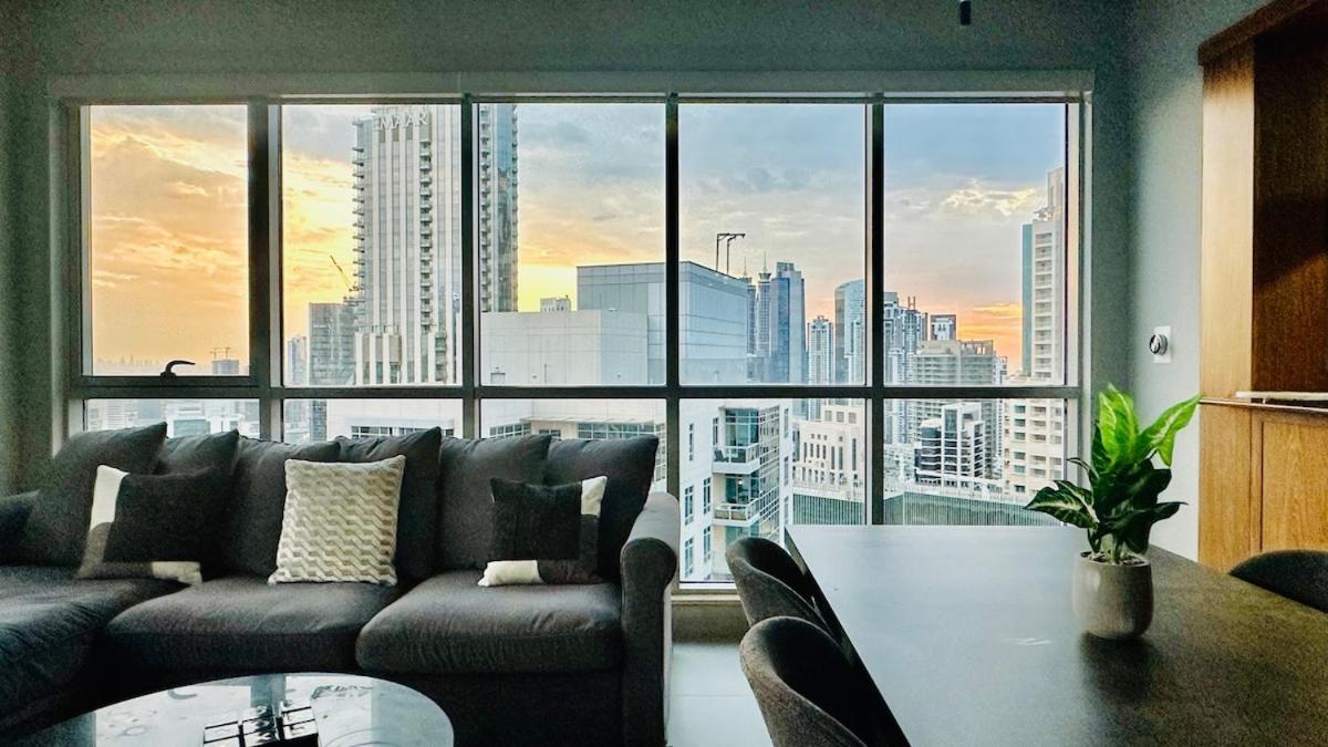 Apartment Luxury In The Sky - 1br Burj Inner Circle Dubai